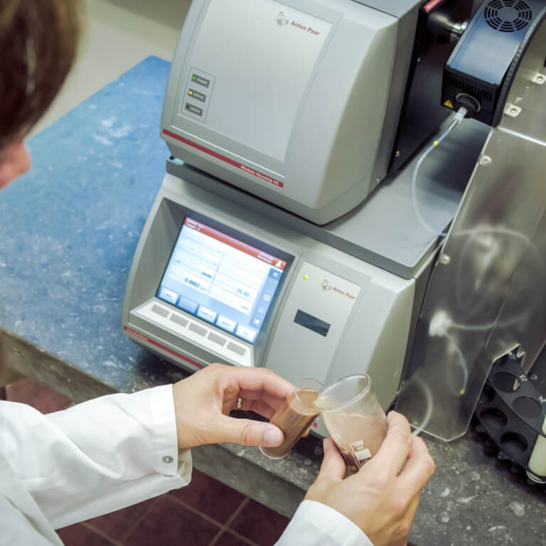 Understanding the complex dynamics of stabilizing emulsions